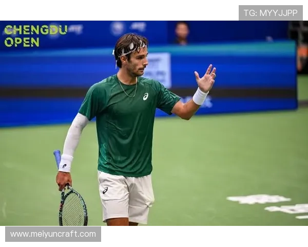 2025年网球赛季开幕在即 明星球员争夺年度第一殊荣 2025年网球赛季开幕在即 明星球员争夺年度第一殊荣