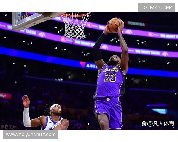 NBA最新动态:詹姆斯领衔湖人迎战勇士 策略与球员状态成关键因素 NBA最新动态:詹姆斯领衔湖人迎战勇士 策略与球员状态成关键因素